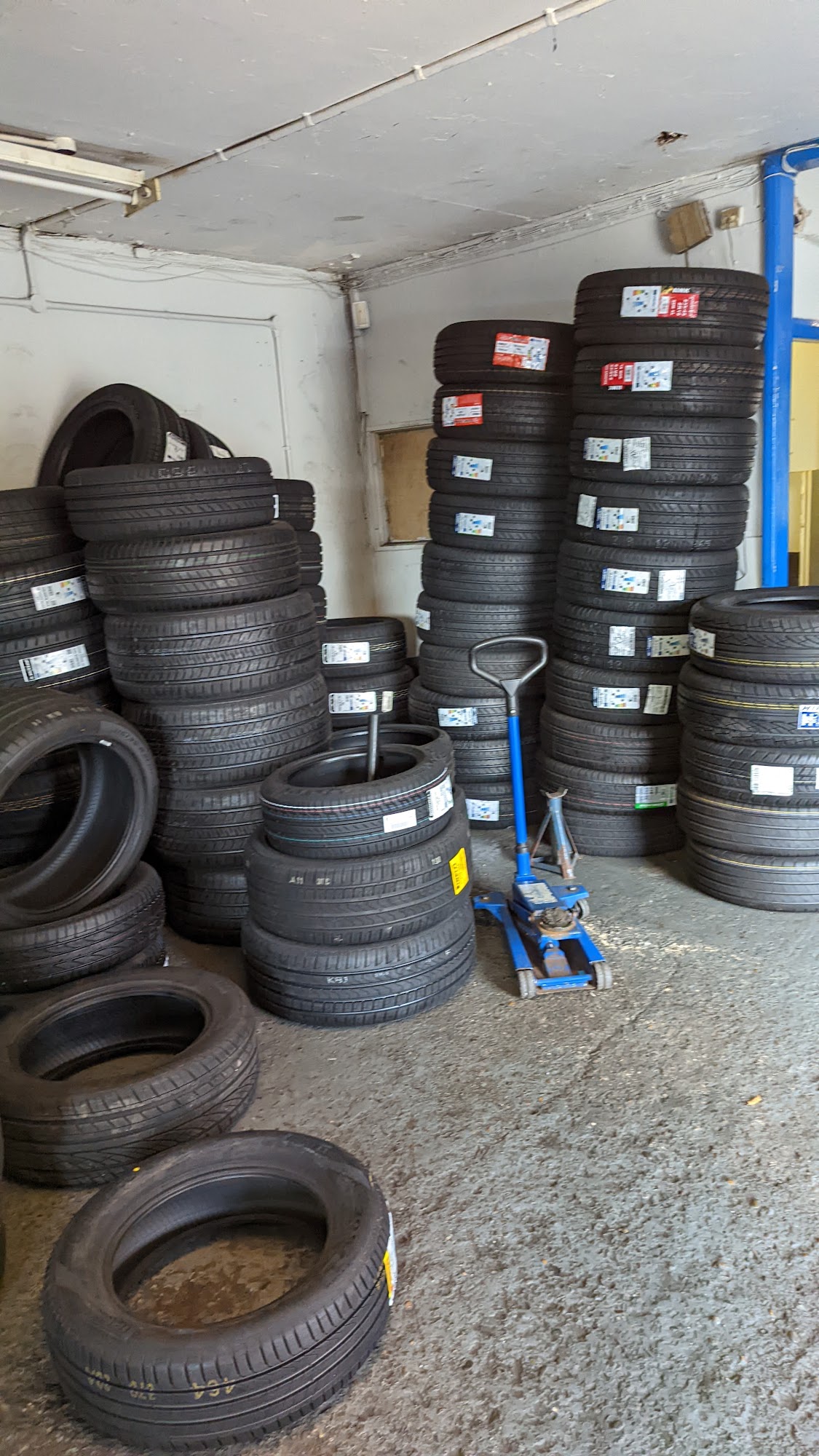 Just Tyres