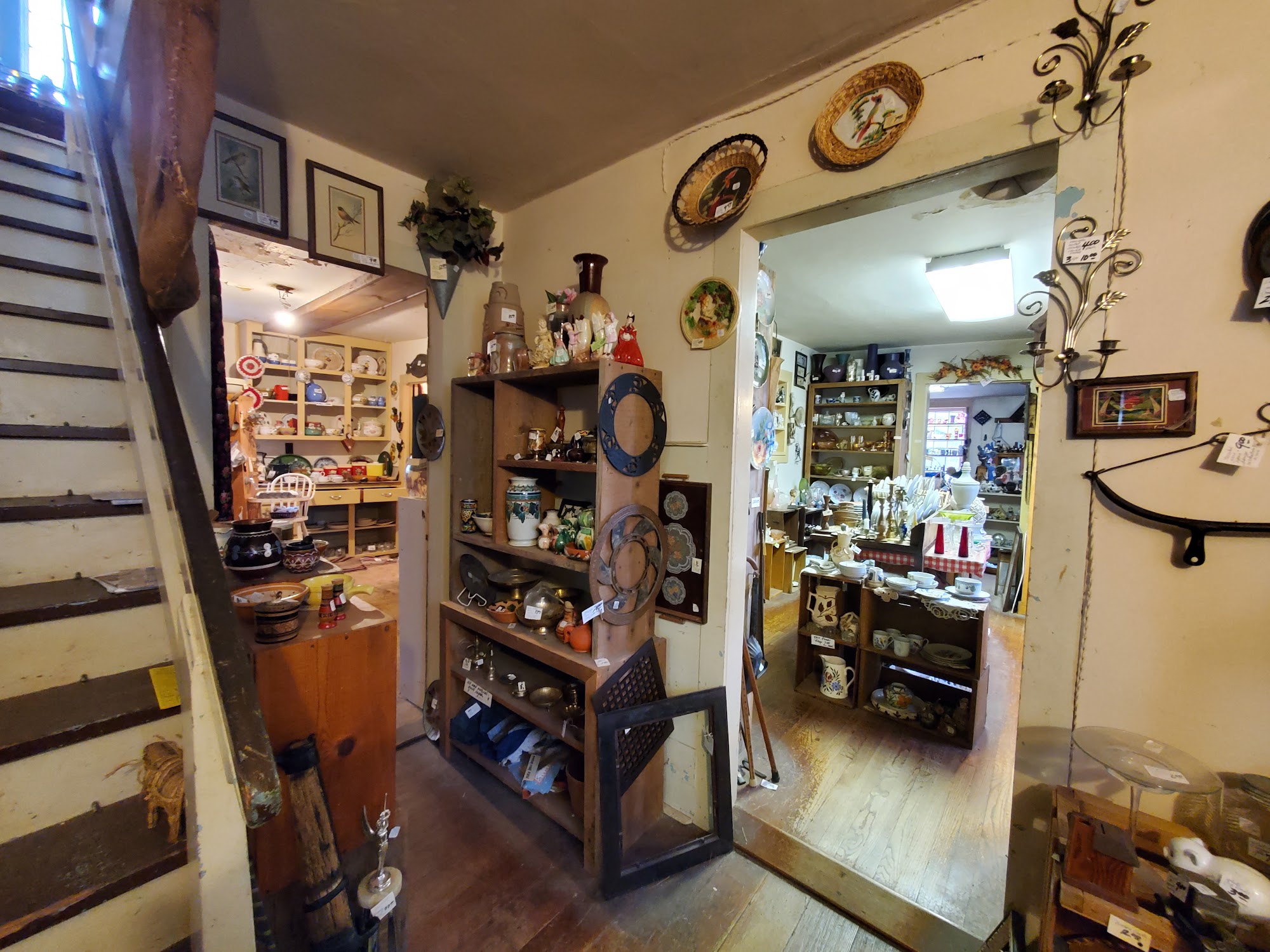 Renate's Antique Gallery