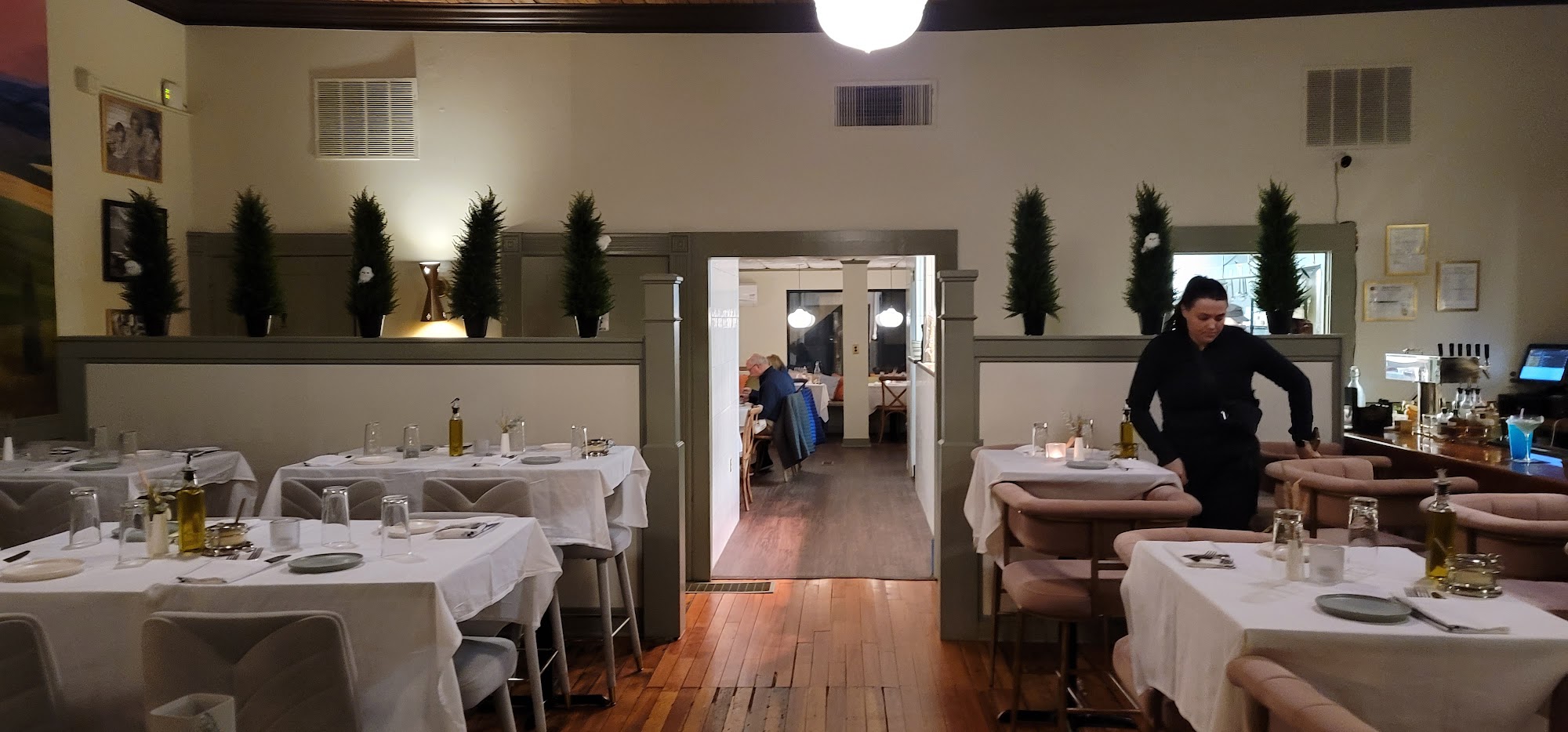 La Ragazza Tuscan Kitchen & Bar