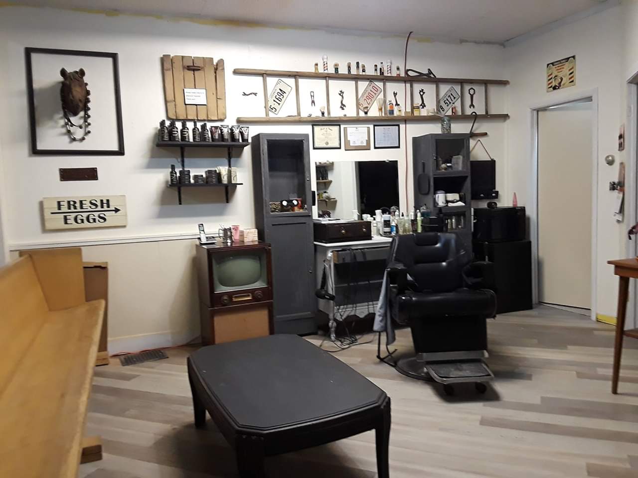 Shannon's Barber Shop 529 Cedar St, Tipton Iowa 52772