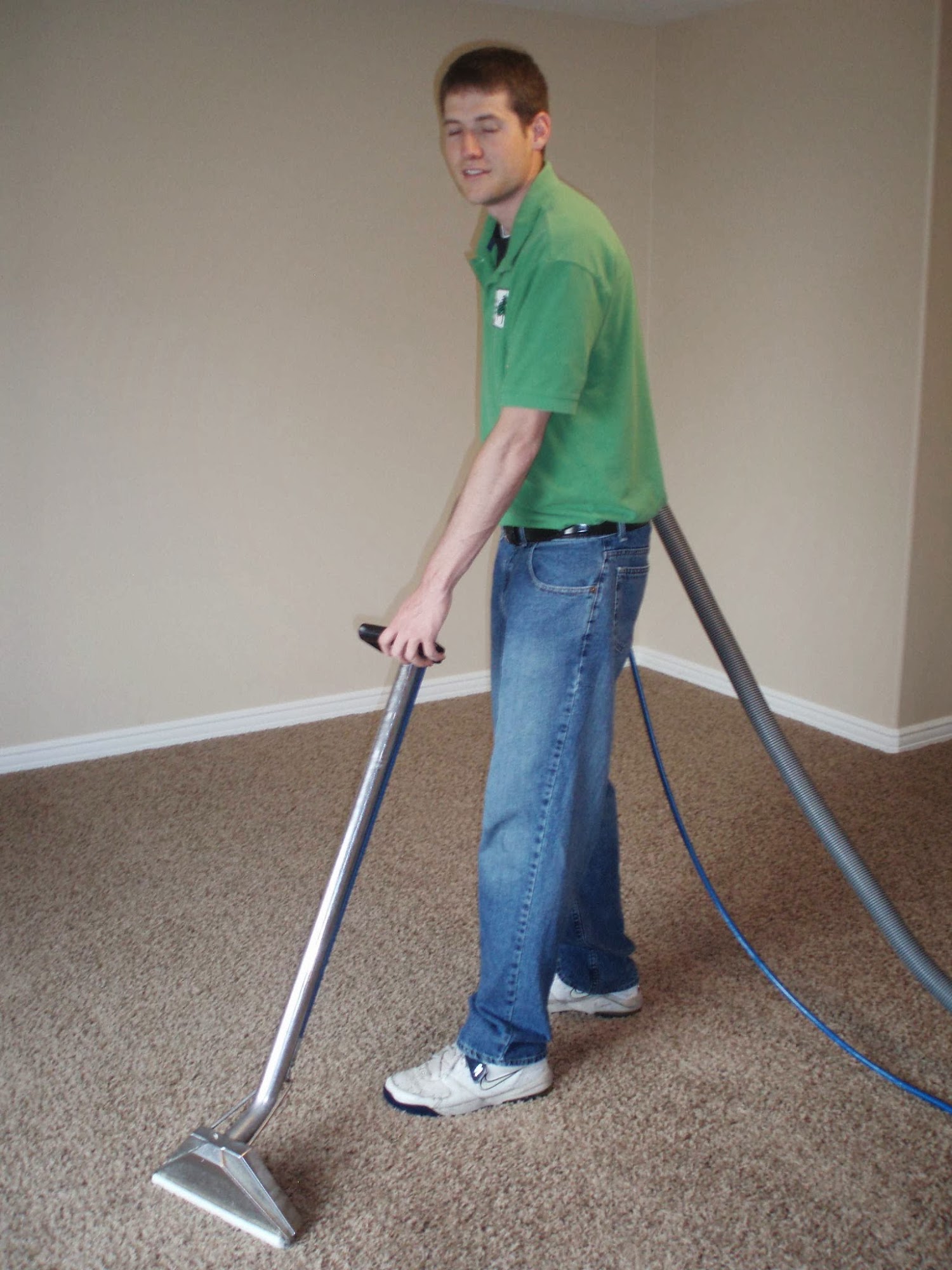 Best Price & Service Carpet Cleaning 2810 Ross Ave, Ammon Idaho 83406