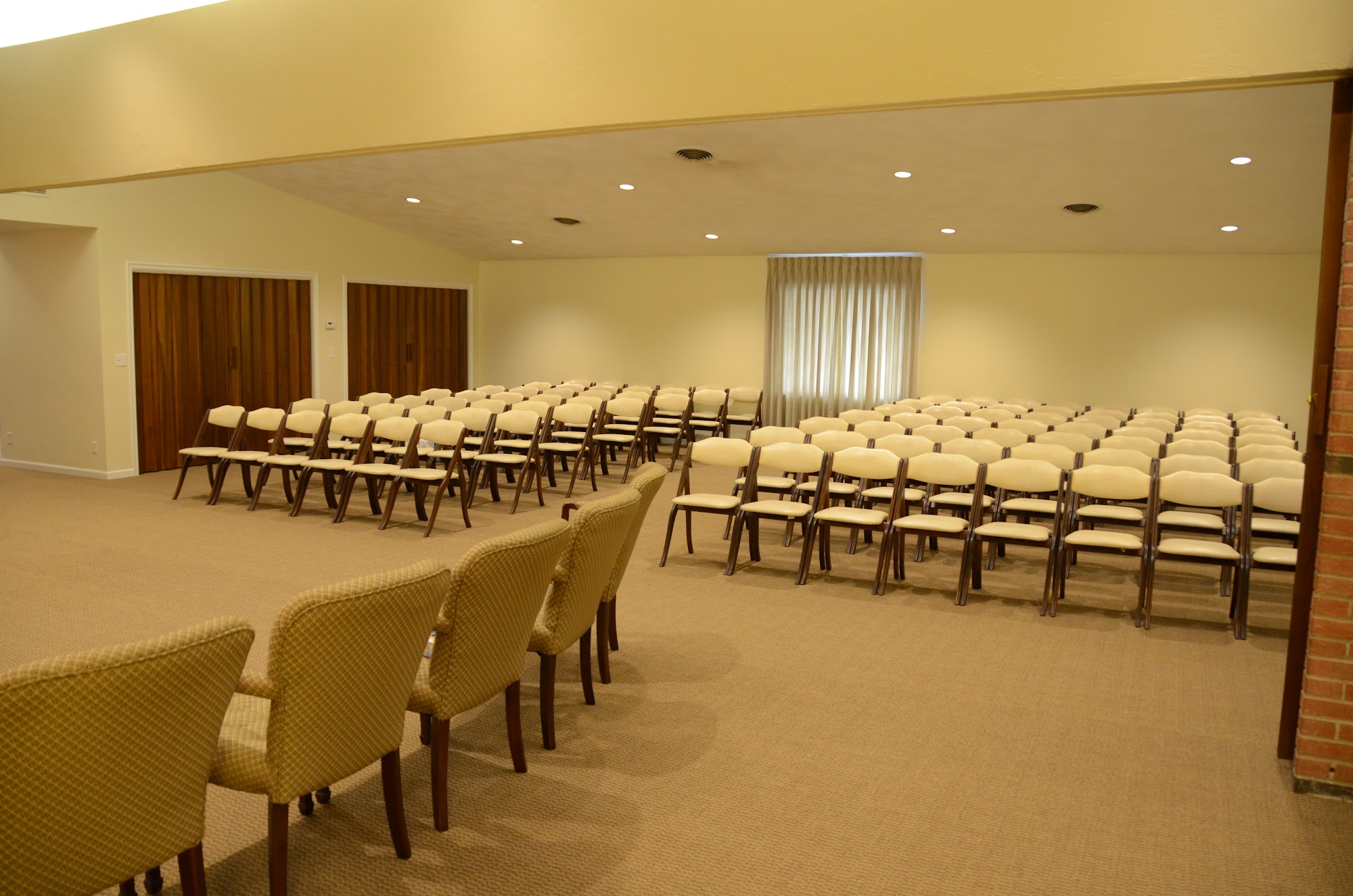 OAKS-HINES FUNERAL HOME - Canton IL - Hours, Directions, Reviews