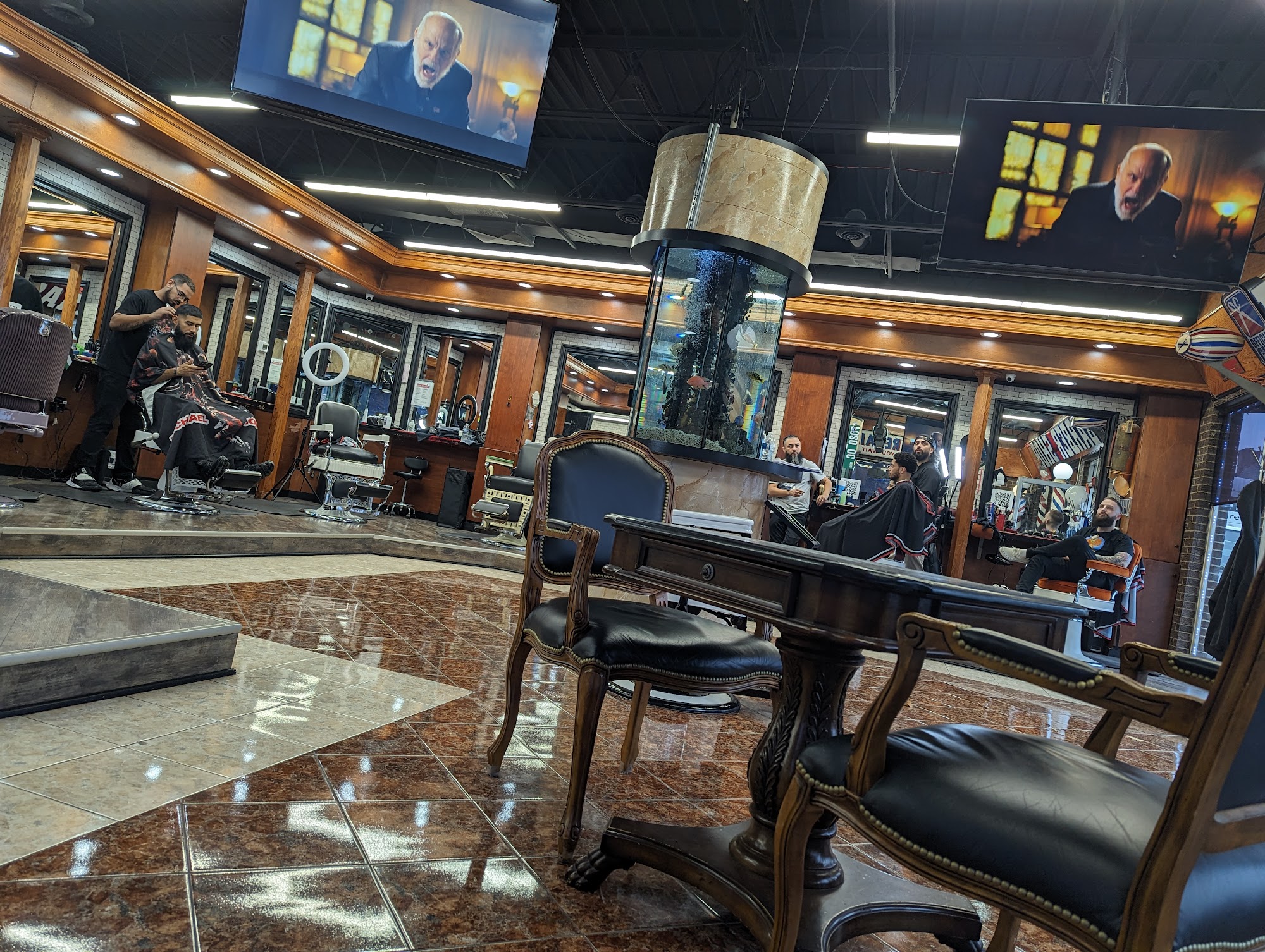Official Cuts 10500 SW Hwy, Chicago Ridge Illinois 60415