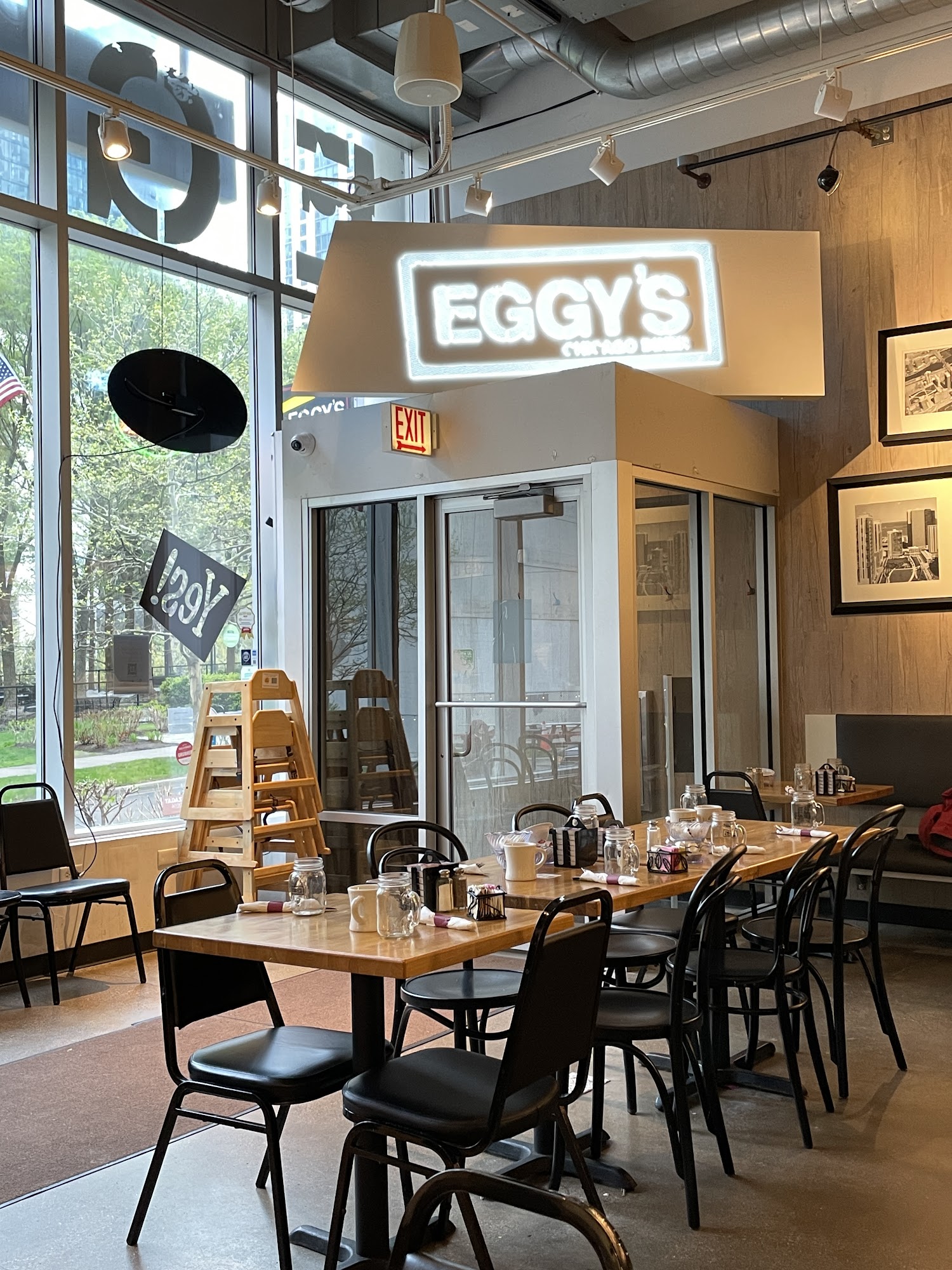 Eggy's Diner Chicago