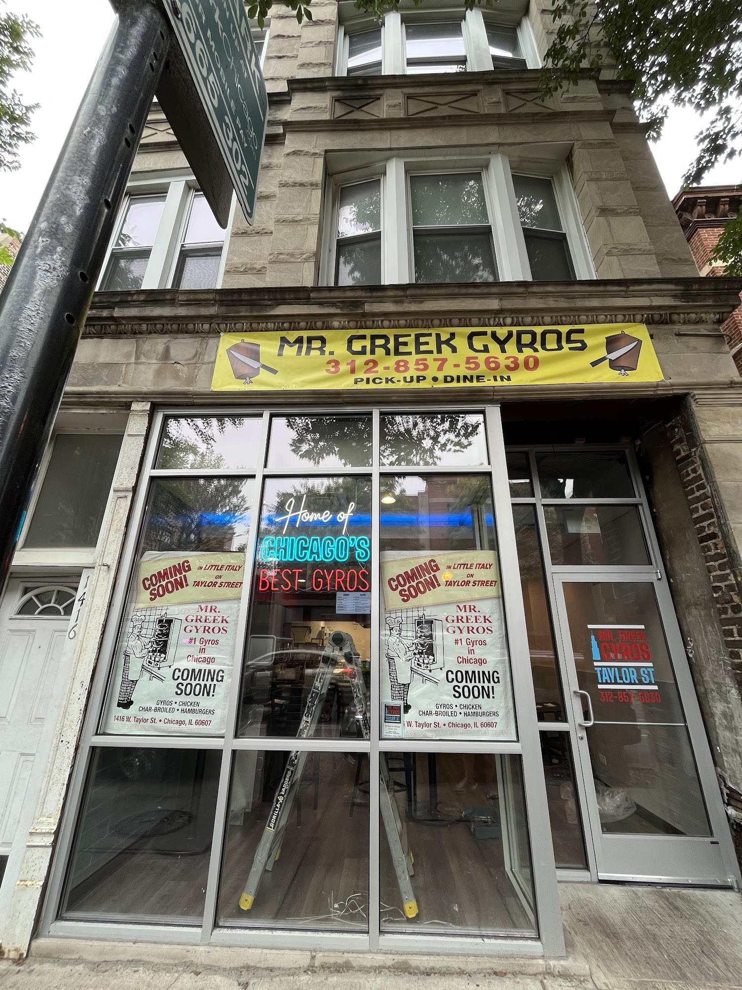 Mr Greek Gyros on Taylor