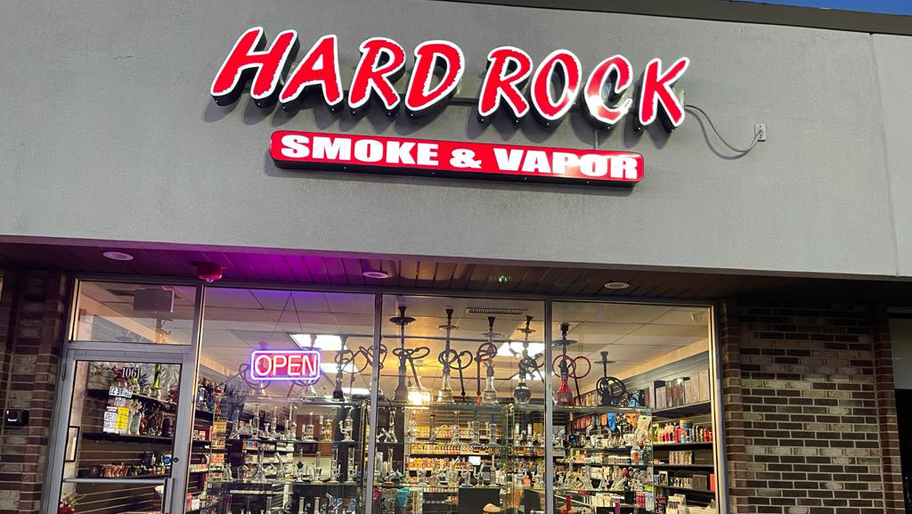 Hard Rock Smoke & Vapor