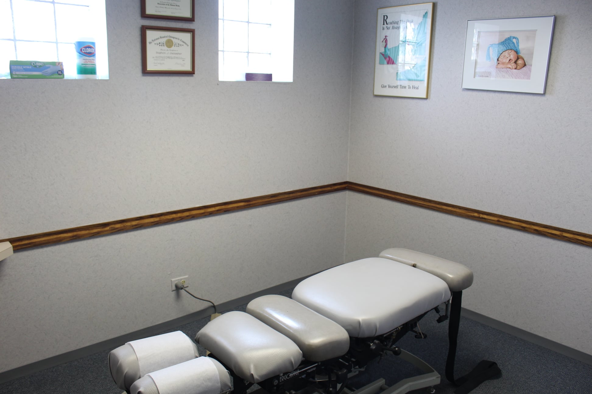 Midwest Chiropractic Care Center 9100 S Roberts Rd, Hickory Hills Illinois 60457