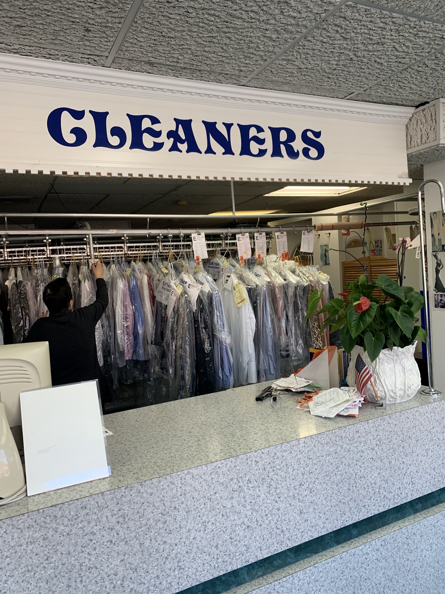 Elm Place Tailoring Cleaners