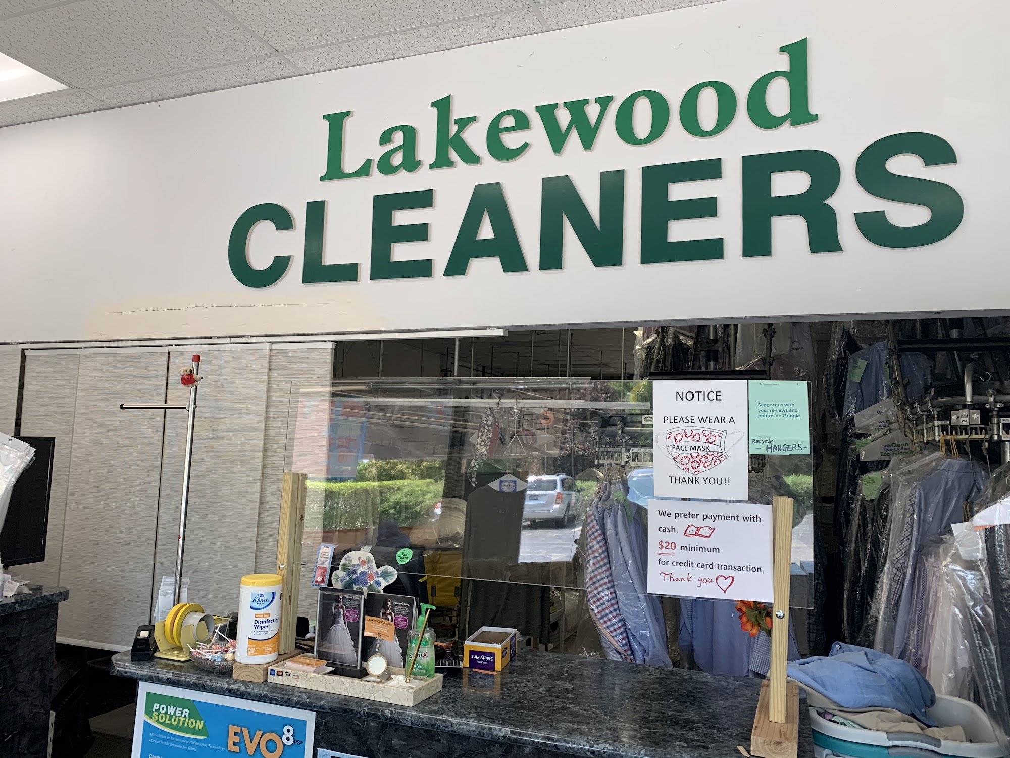 Lakewood Cleaners 864 Sheridan Rd, Highwood Illinois 60040