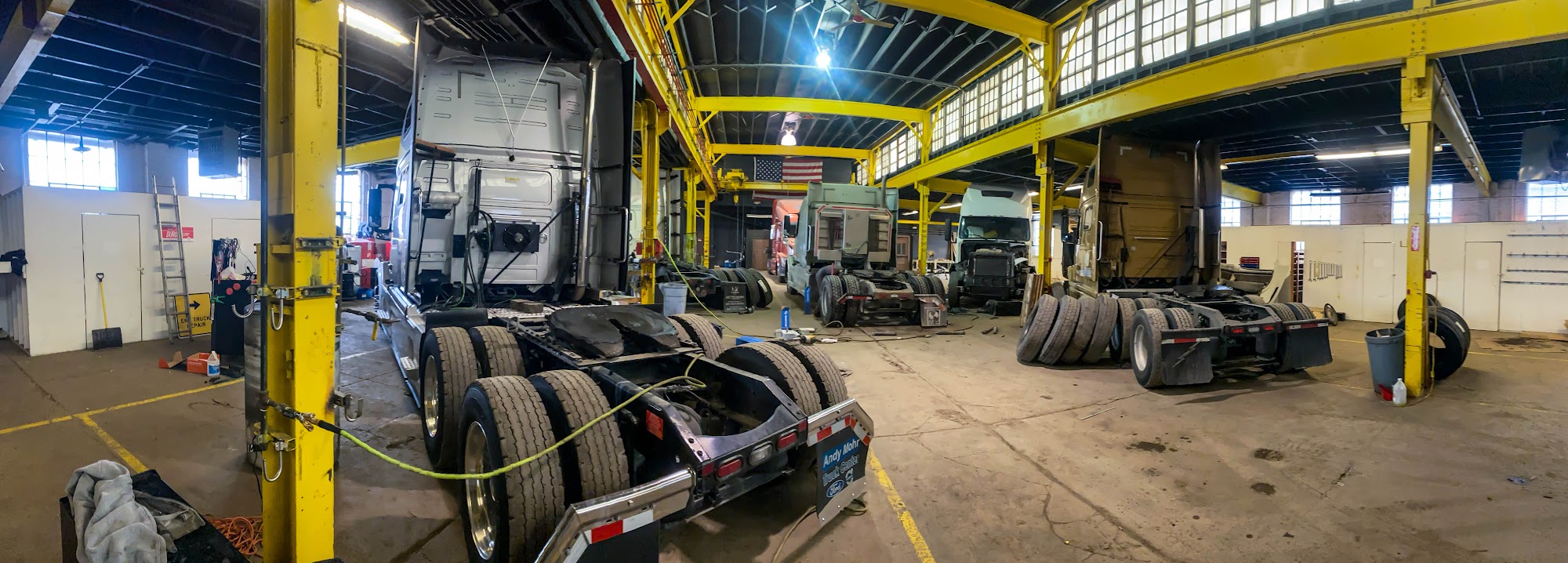 EMT Truck Repair - Semi Truck and Trailer Repair in Joliet, IL