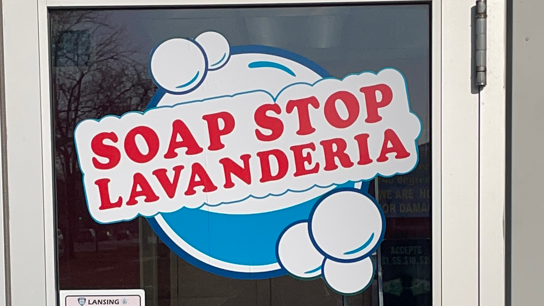 Soap stop Lavanderia laundromat lansing coin operated