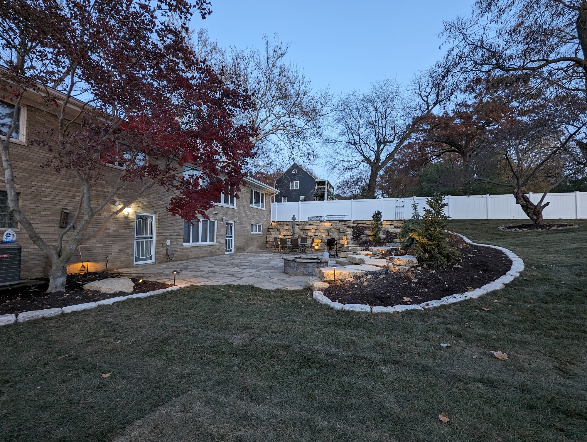 Lundahl Landscaping LLC