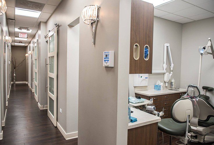 Royal Dental Care 7601 W Montrose Ave #2, Norridge Illinois 60706