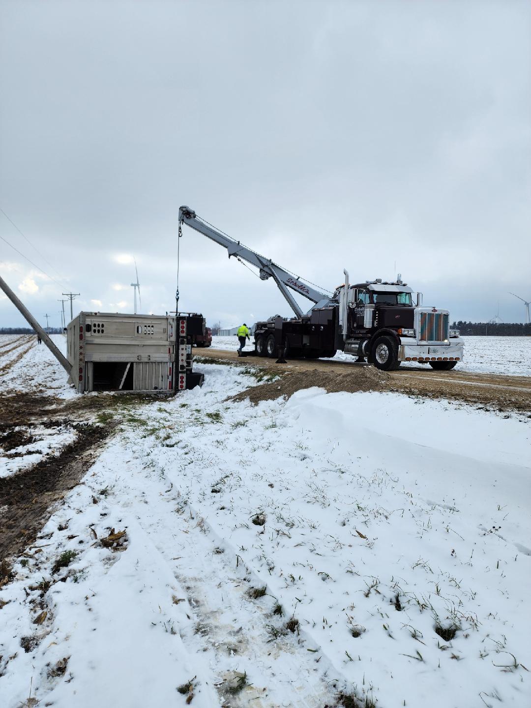 Scholle's Towing & Body Shop 20 W US Hwy 6, Peru Illinois 61354