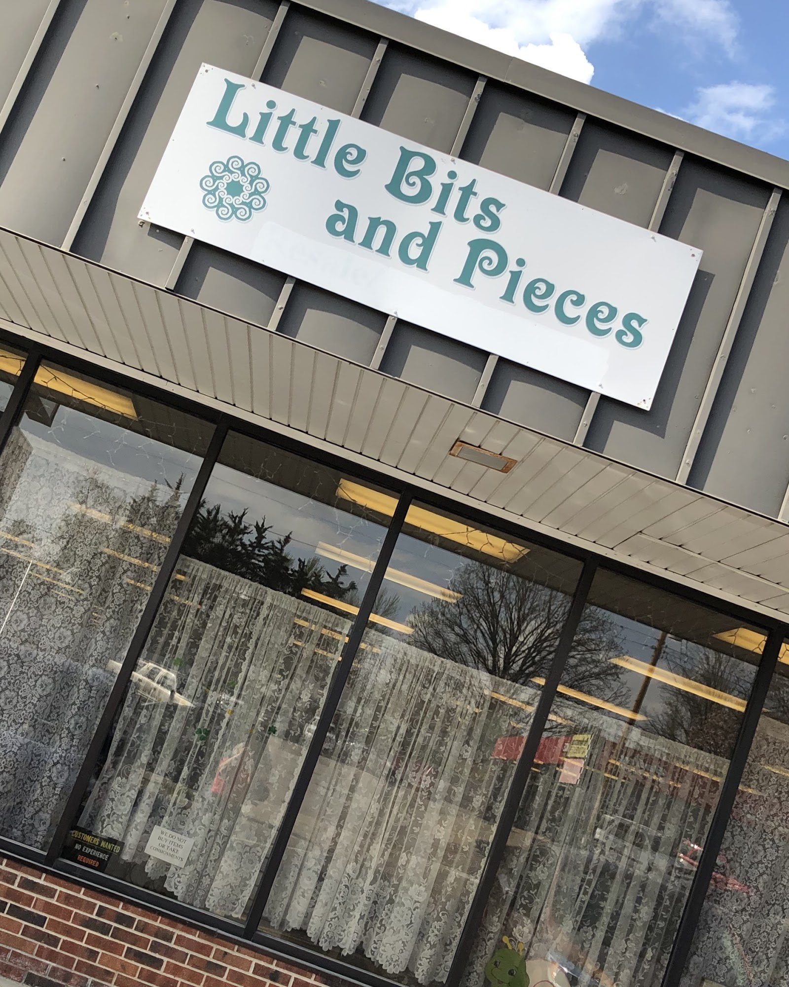 Little Bits and Pieces Antique Mall