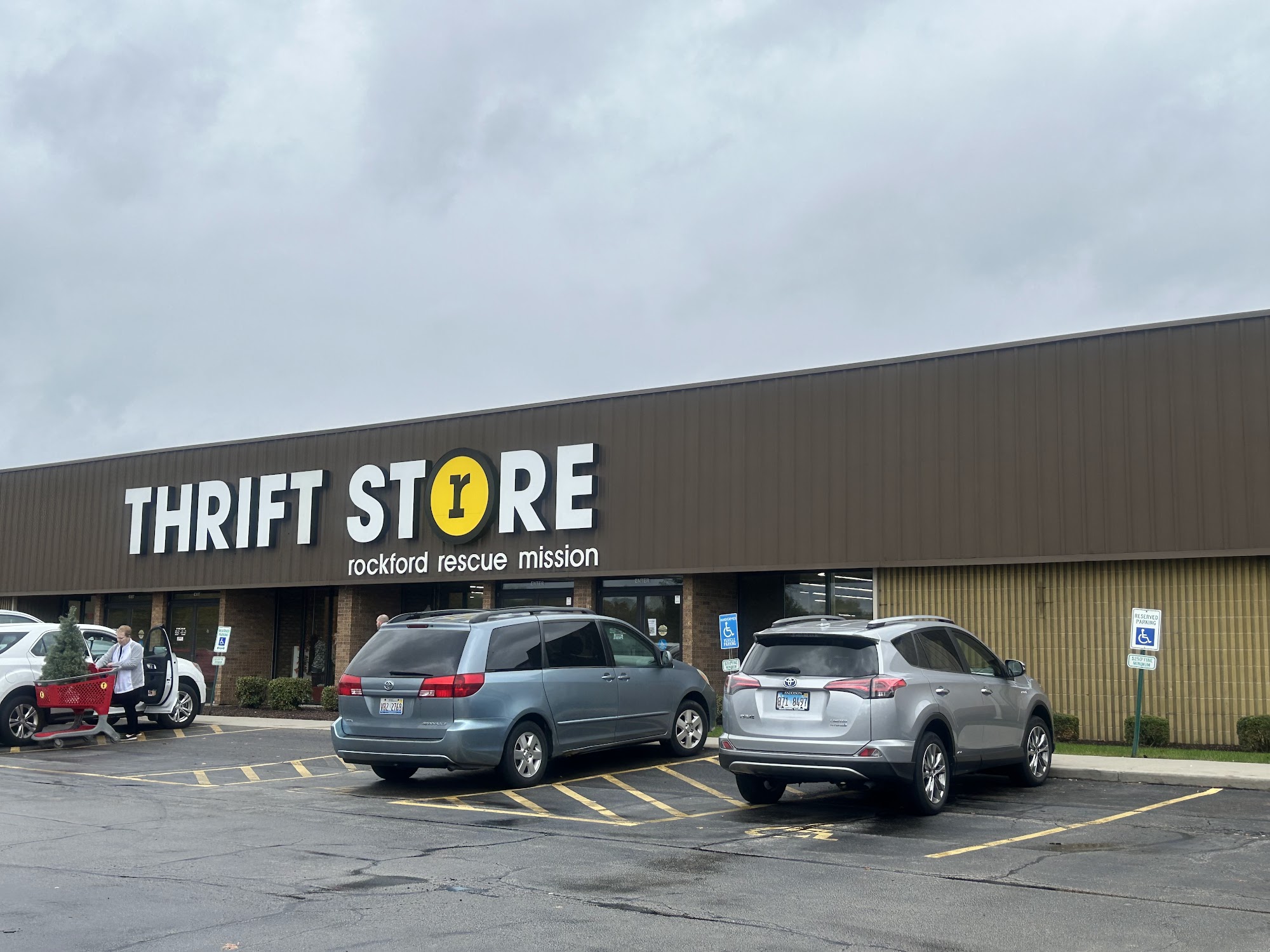 Rockford Rescue Mission Thrift Store