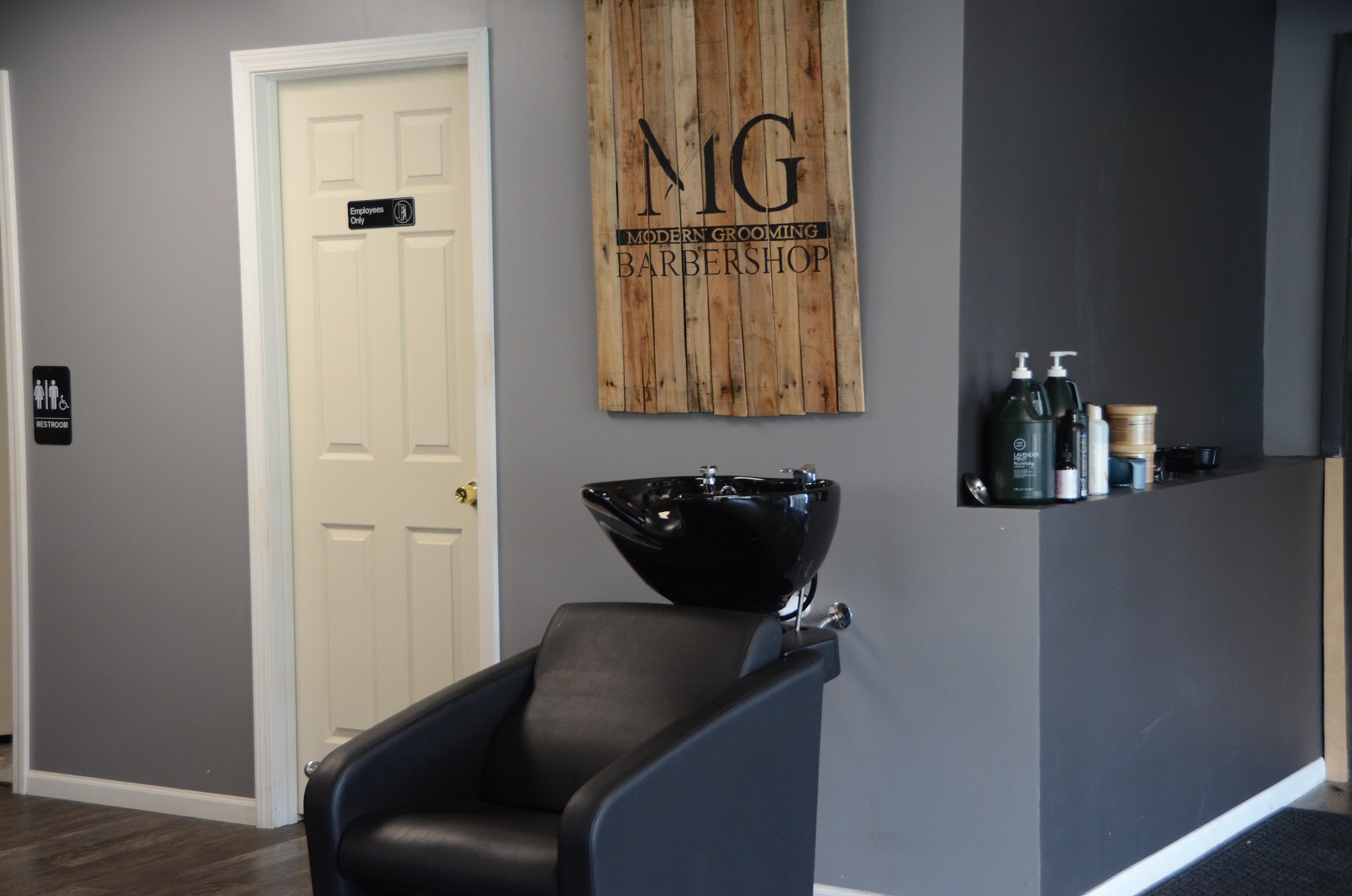 Modern Grooming Barbershop, Inc. 823 W Rollins Rd, Round Lake Beach Illinois 60073