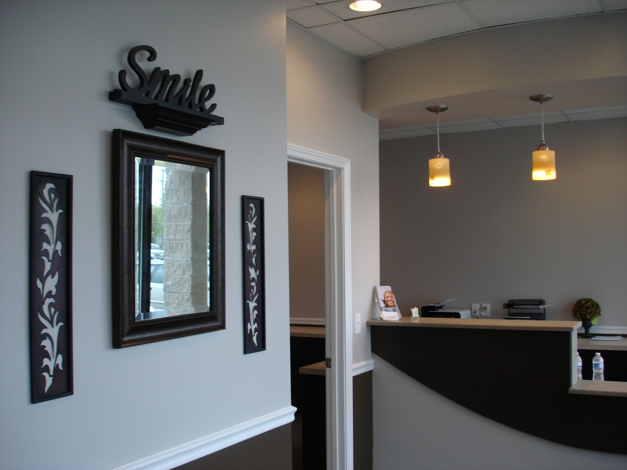 Round Lake Family Dentistry 425 N Wilson Rd, Round Lake Illinois 60073