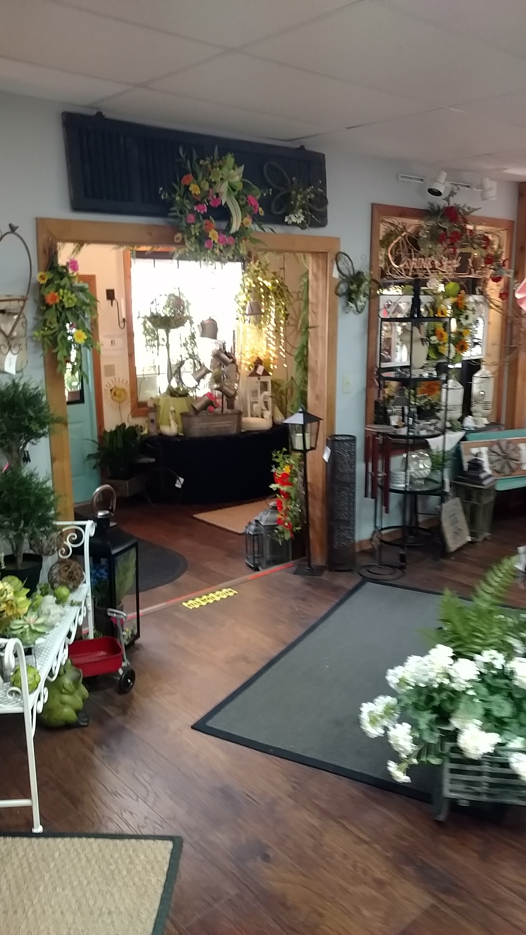 Sassy Stems Floral & Gift Boutique 700 Main St, Savanna Illinois 61074