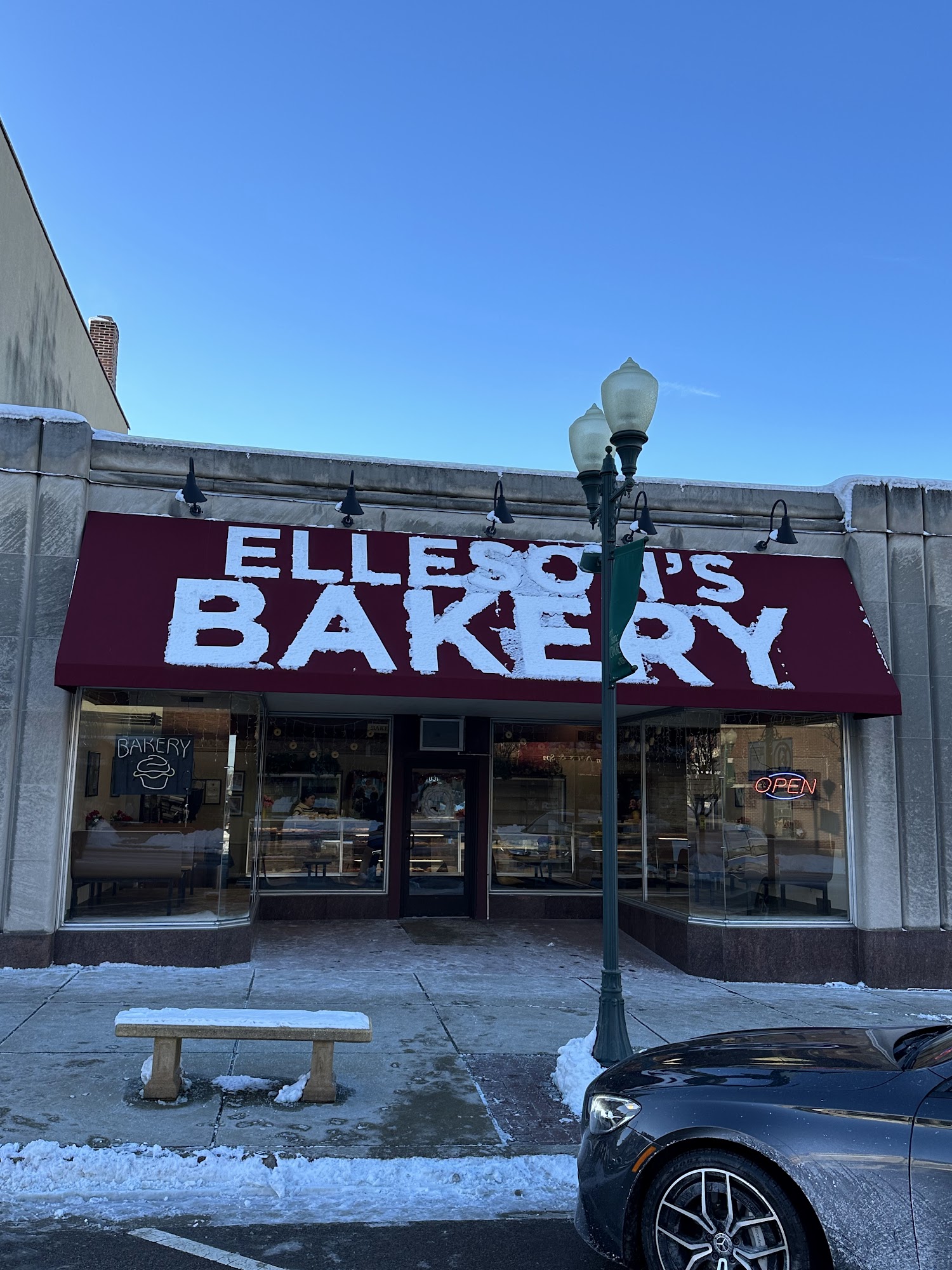 Elleson's Bakery