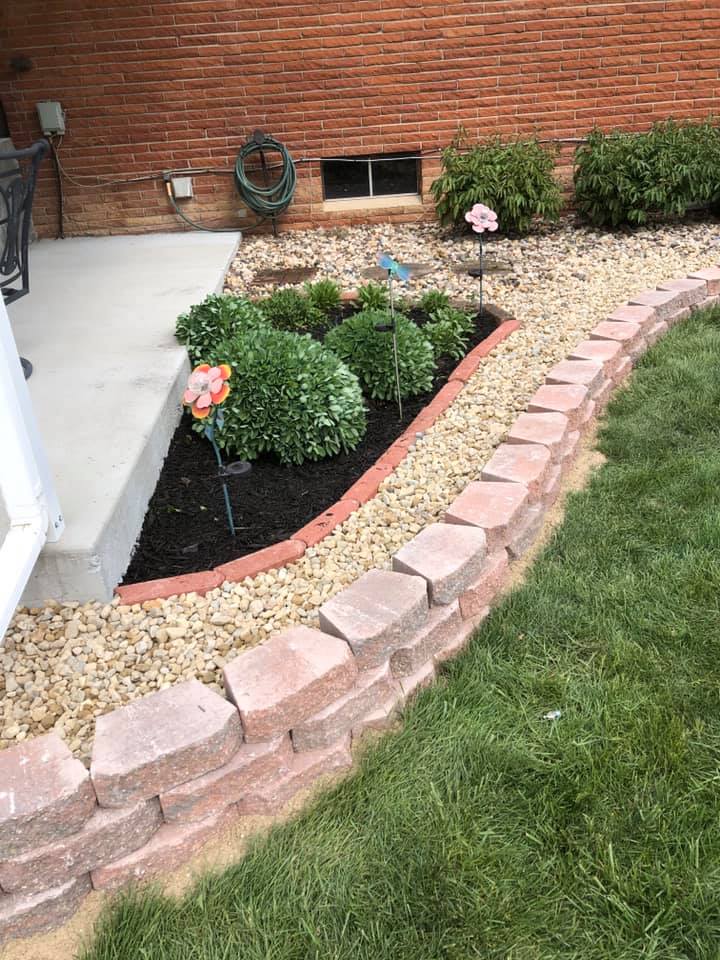 MM Landscaping and Design 2823 E Park St, Taylorville Illinois 62568