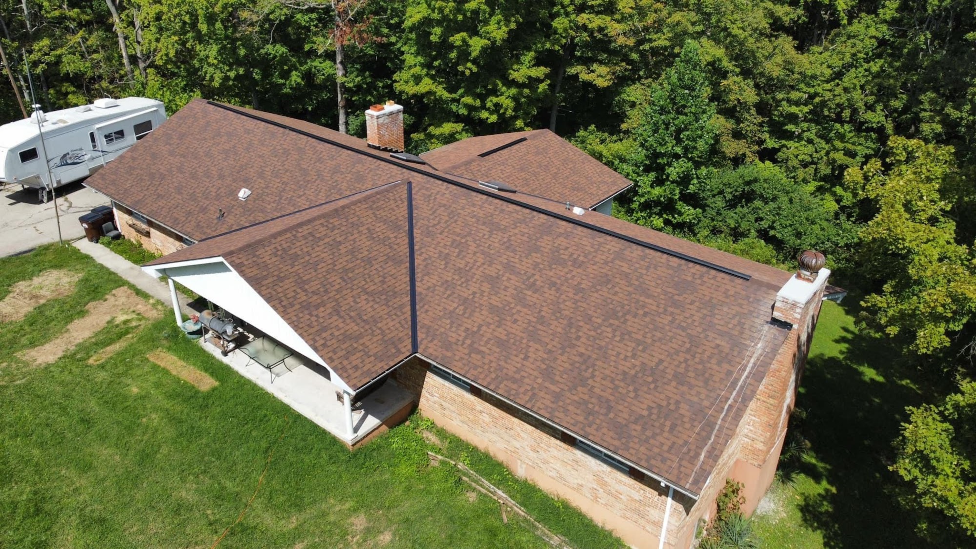 Brown Roofing Co 6816 Wilmington Pike, Aurora Indiana 47001