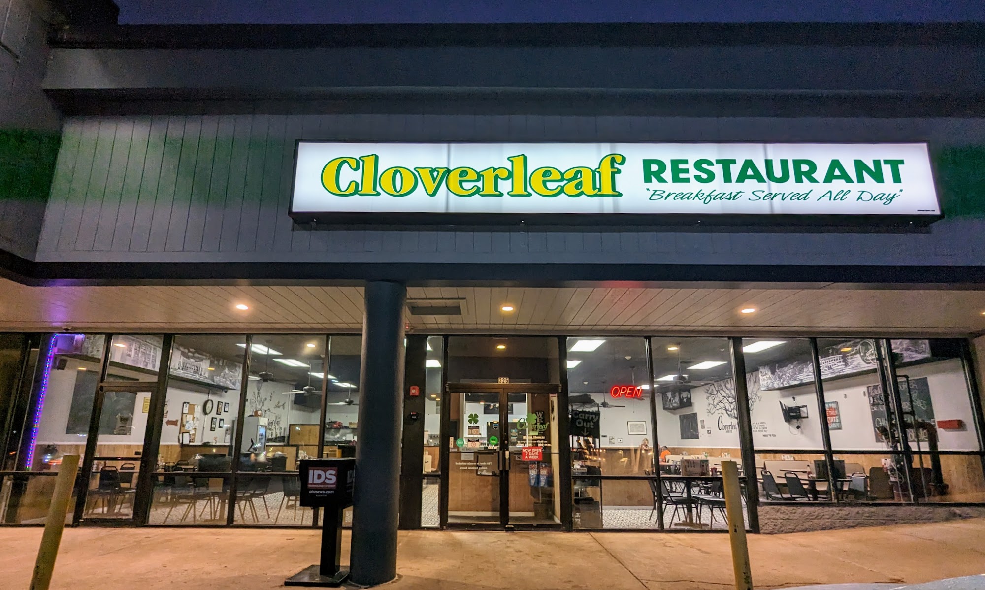 Cloverleaf South Restaurant