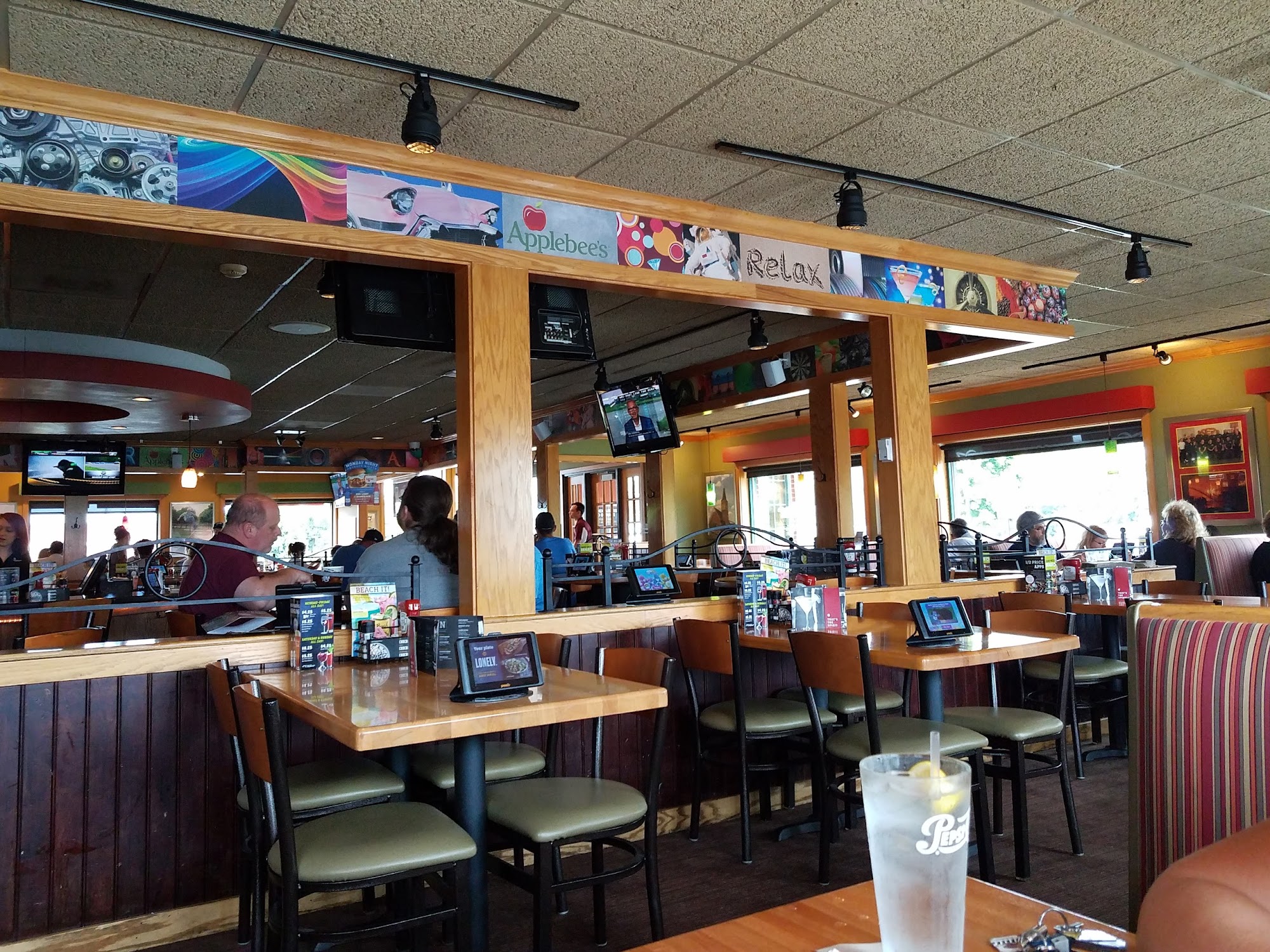 Applebee's Grill + Bar