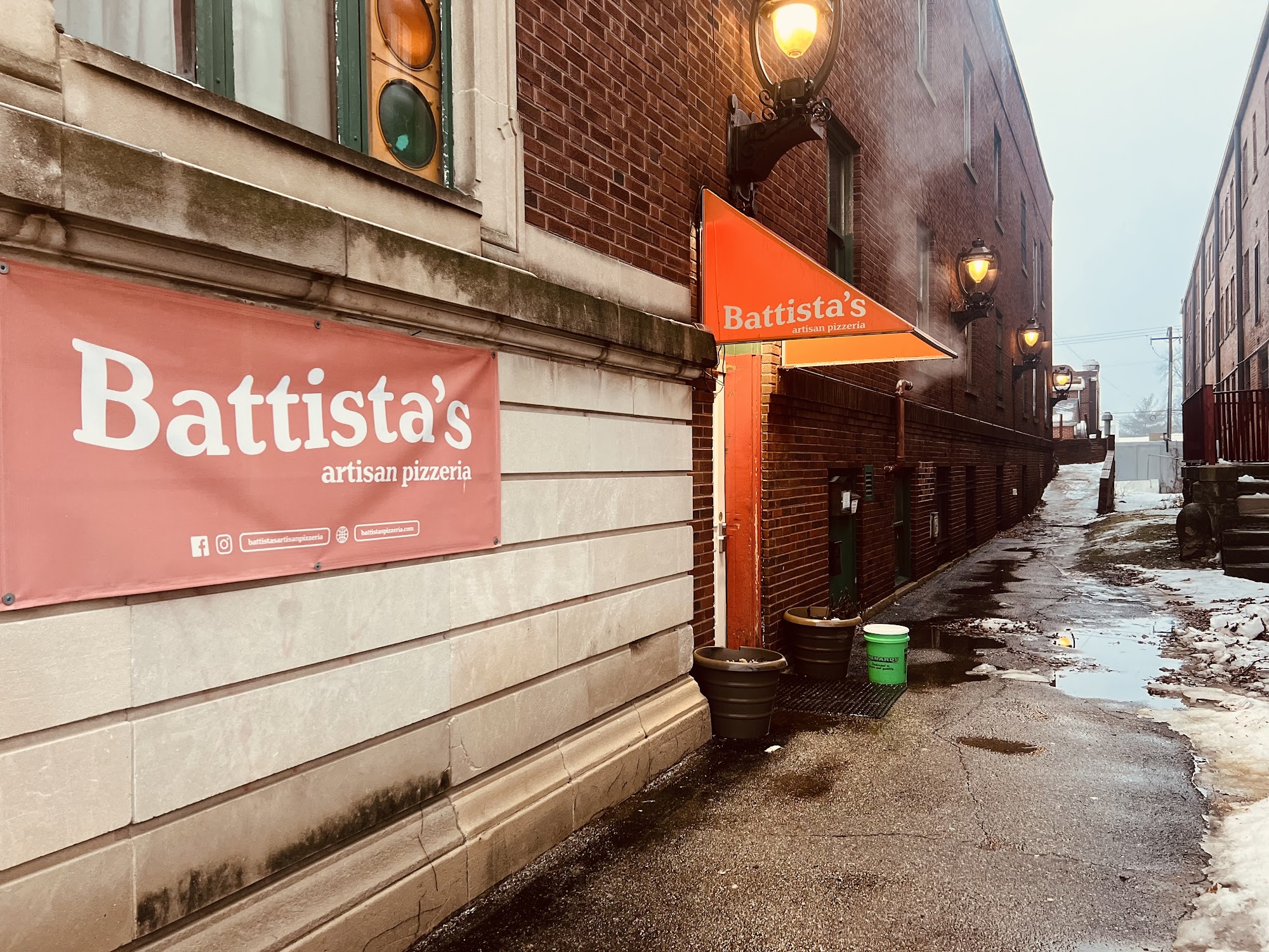 Battista's Artisan Pizzeria