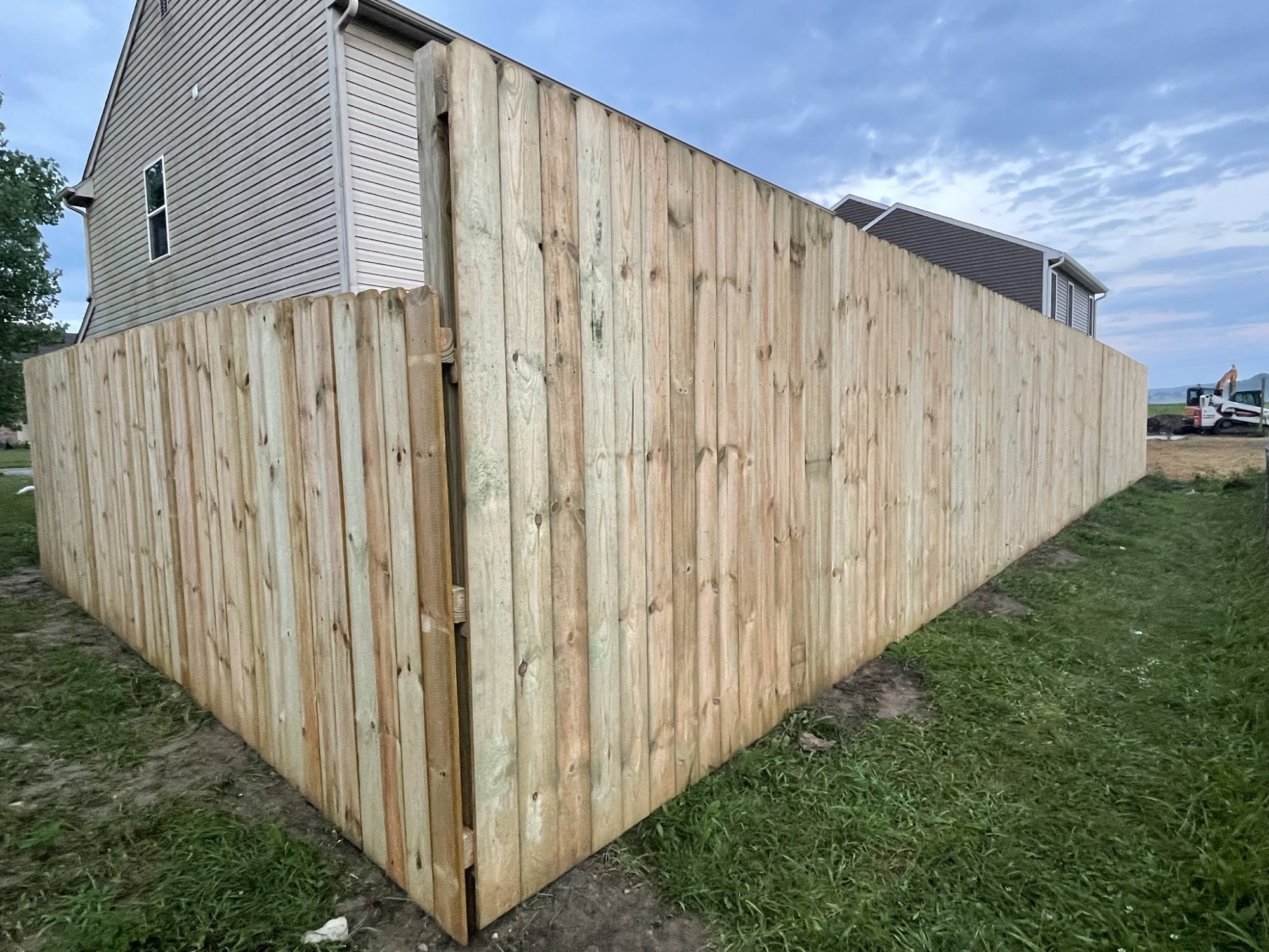 Peerless Fence & Supply