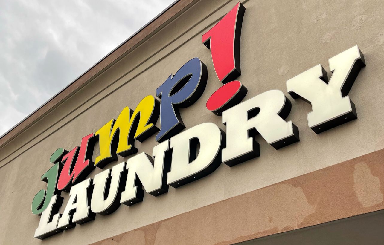 Jump Laundry Wash and Fold - Laundromat Lavanderia