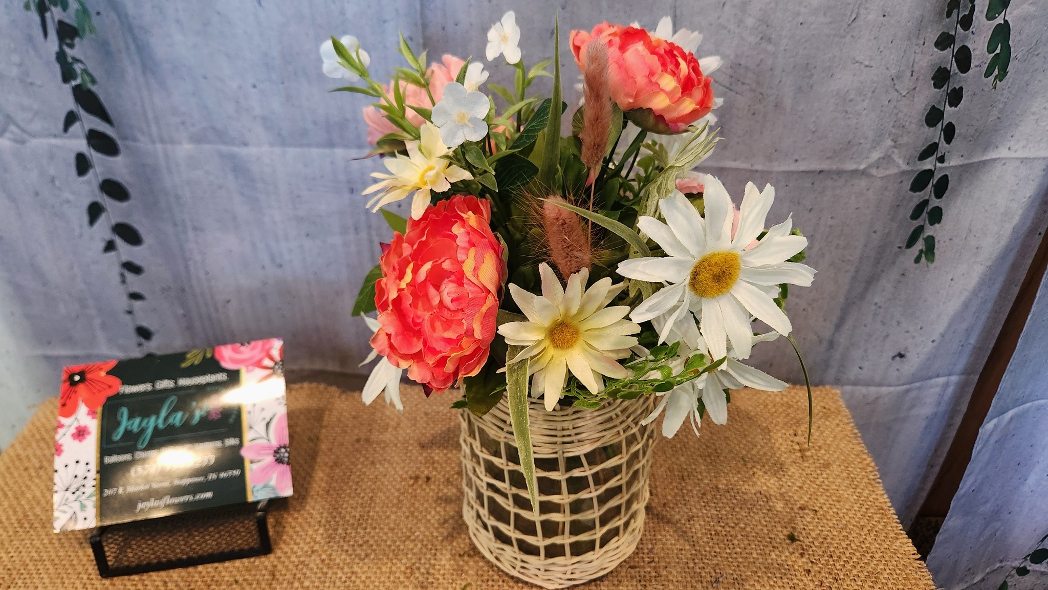 Jayla's Flowers, Gifts, Plants 207 E Market St UNIT B, Nappanee Indiana 46550