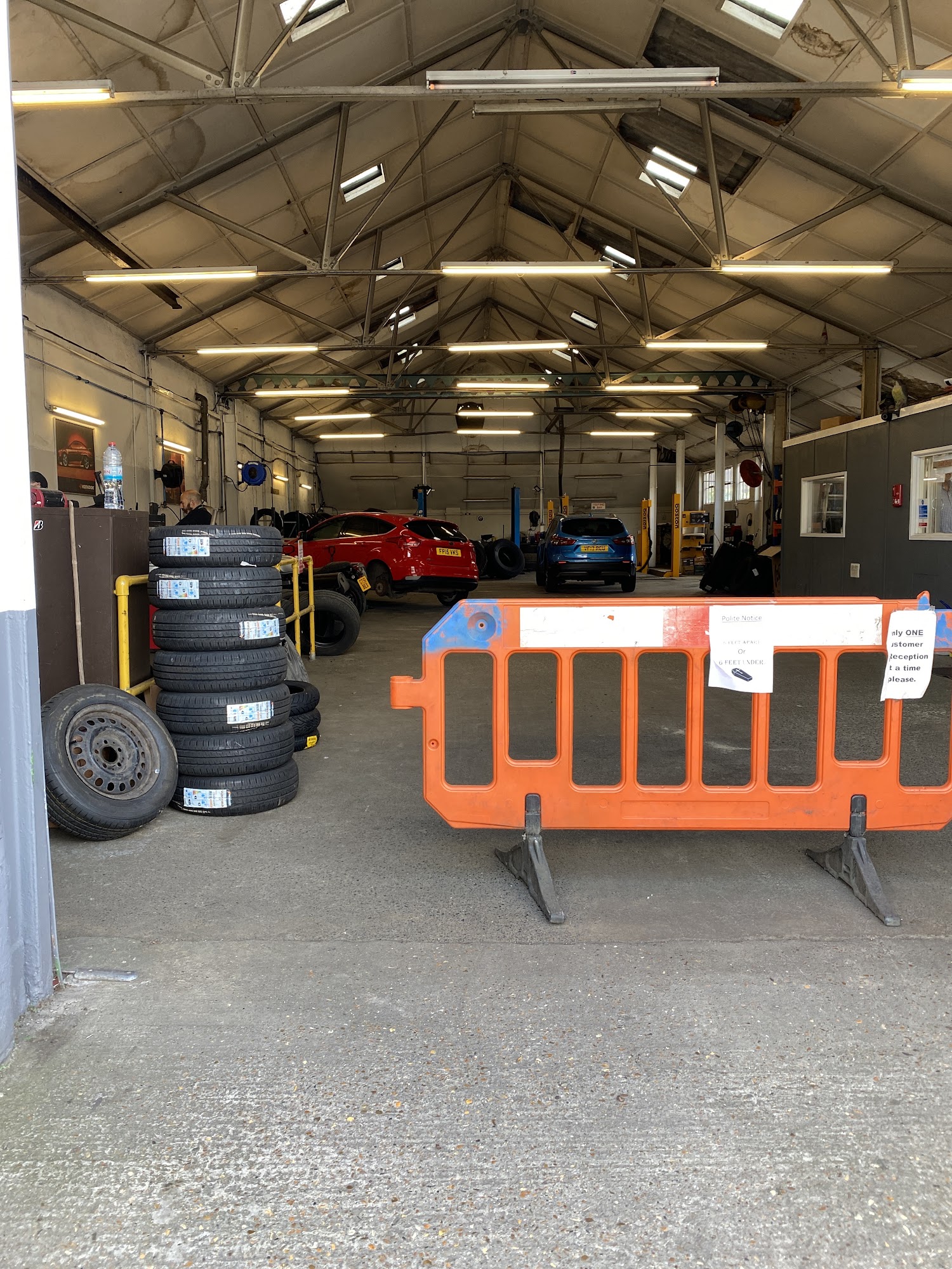 Watling Tyres & MOT