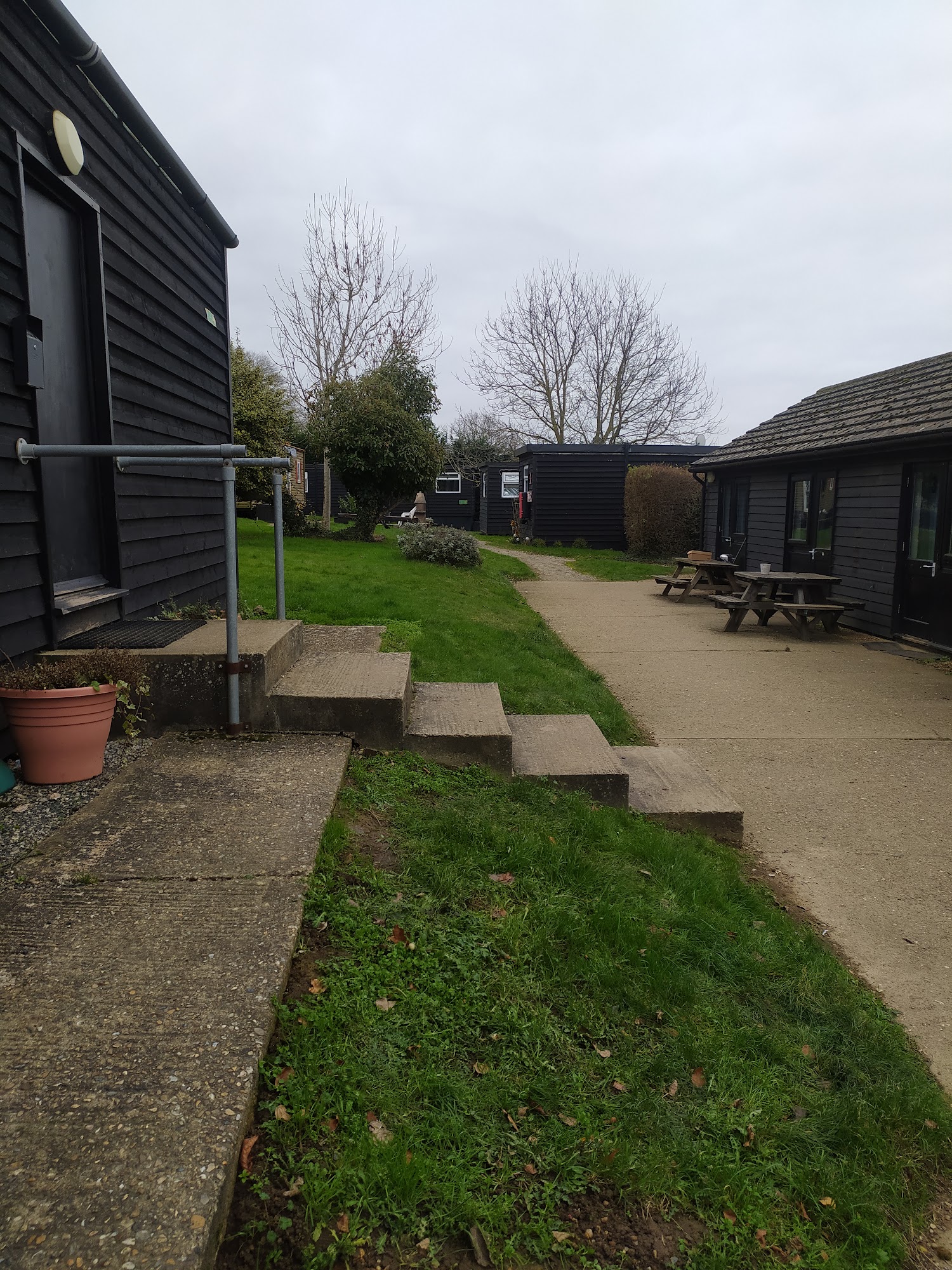 Hugh Lowe Farms Ltd