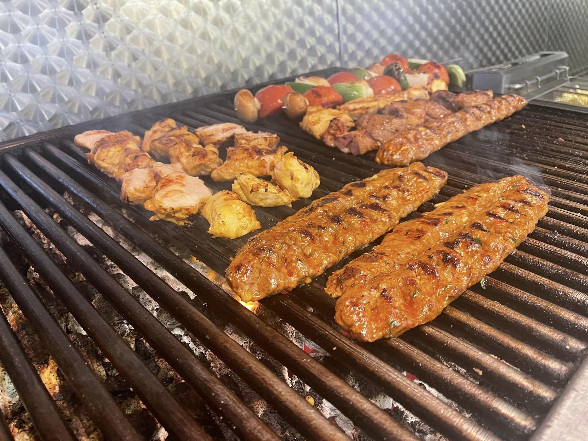 Usta Pizza & Charcoal Grill 148 High St, Sheerness