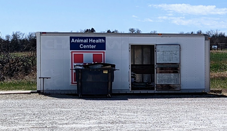 Animal Health Center 1633 Quivira Rd, Washington Kansas 66968
