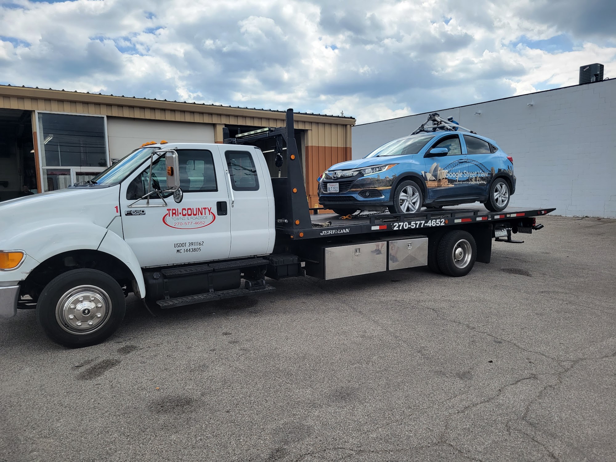 Tri-County Towing and Roadside LLC