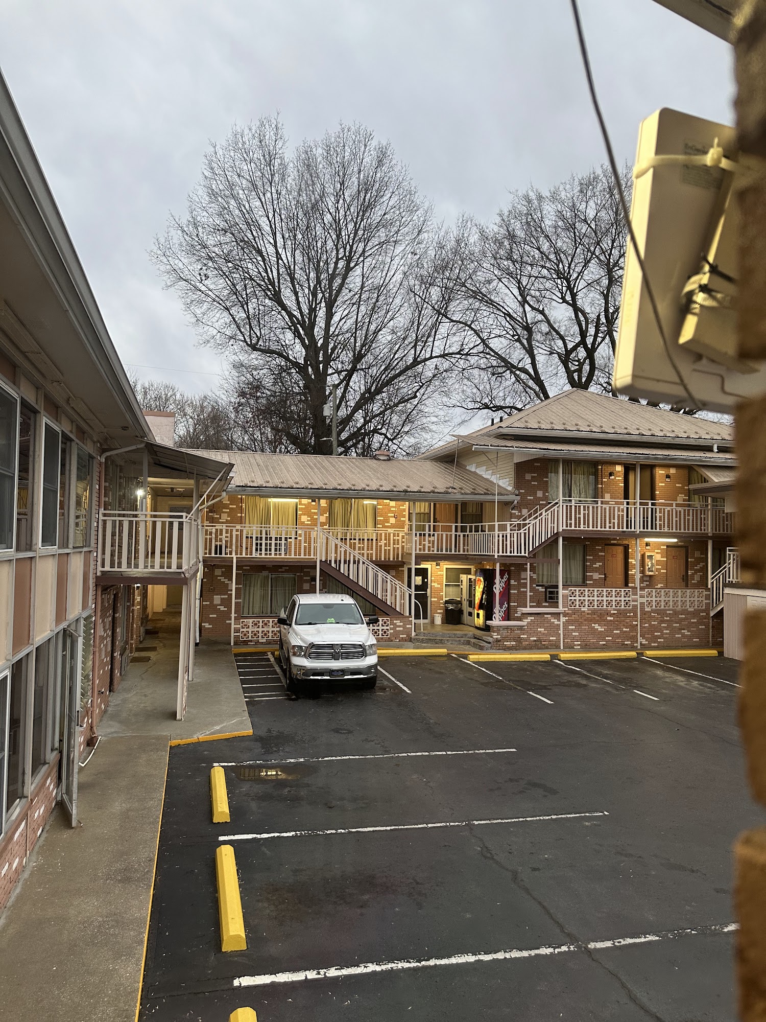 James Madison Inn Motel