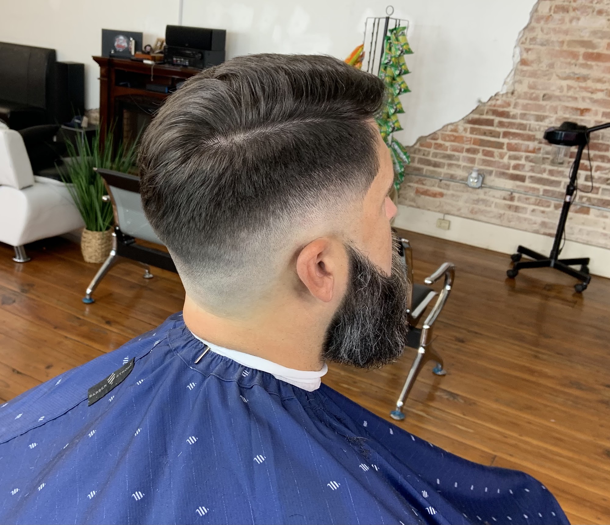 Rich Cuts Barbershop/Klean Kutz 7226 US-165, Columbia Louisiana 71418