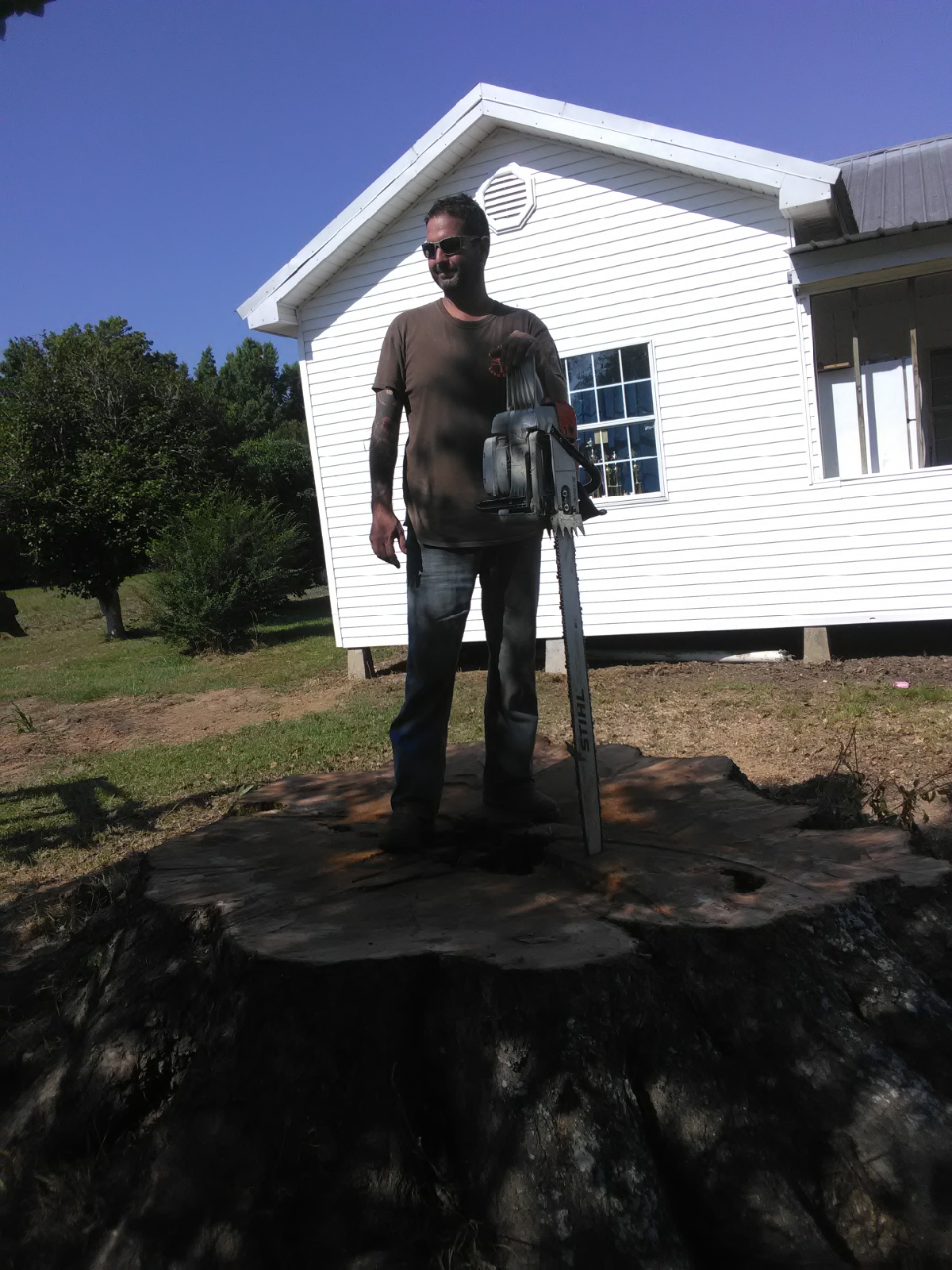 Cuttin up tree service 154 JJ Ln, Hessmer Louisiana 71341