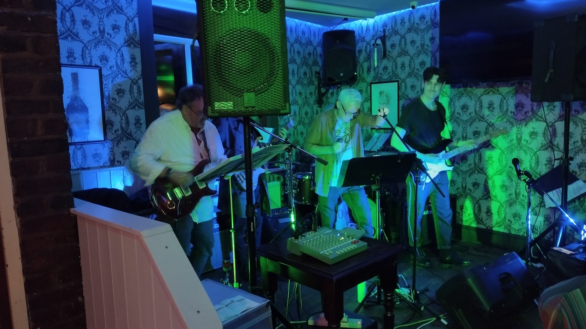 Sams Sams Bar, 12 Railway St, Chorley