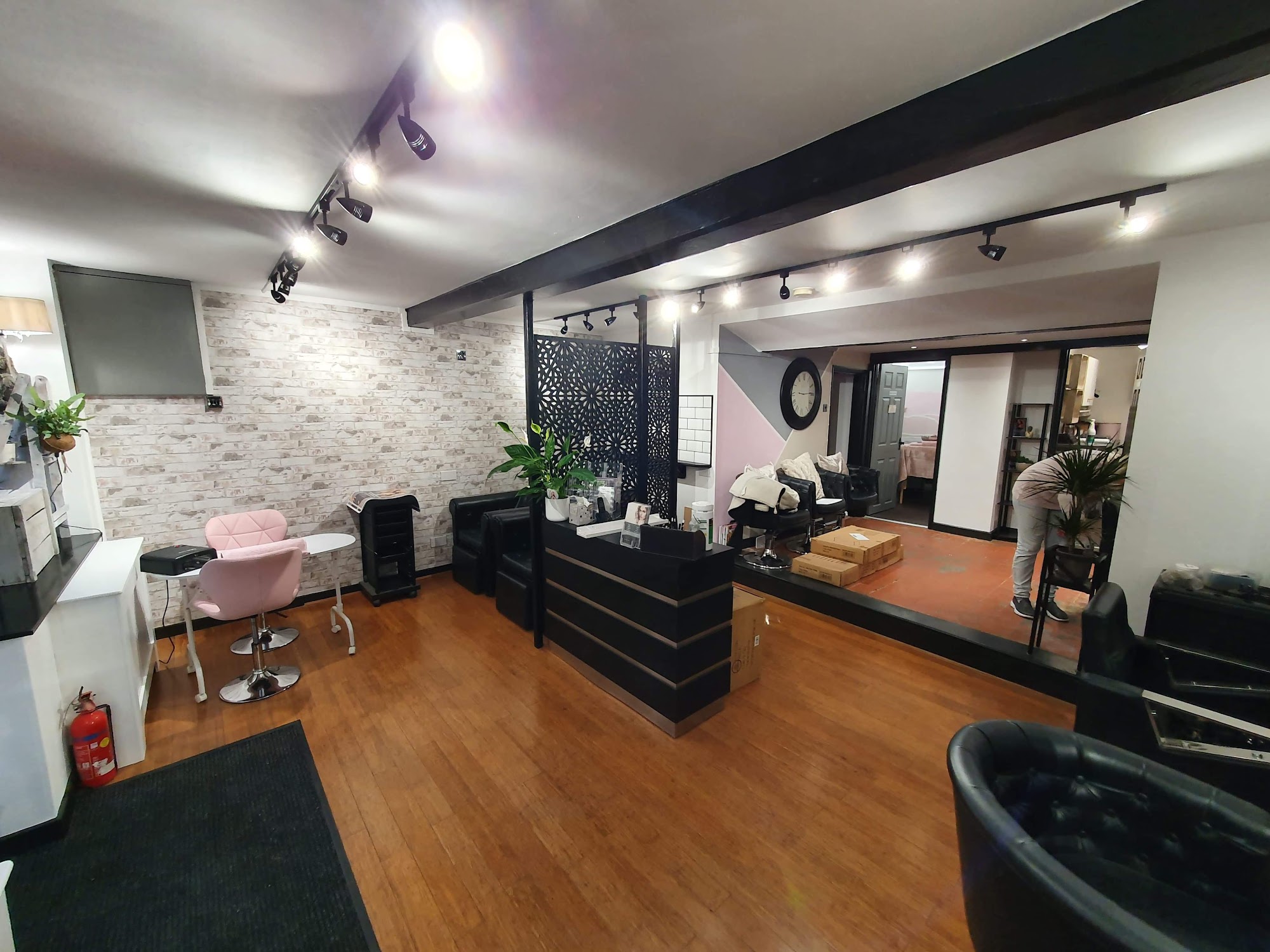 FOX Hair Studio