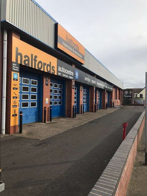Halfords Autocentre Grantham