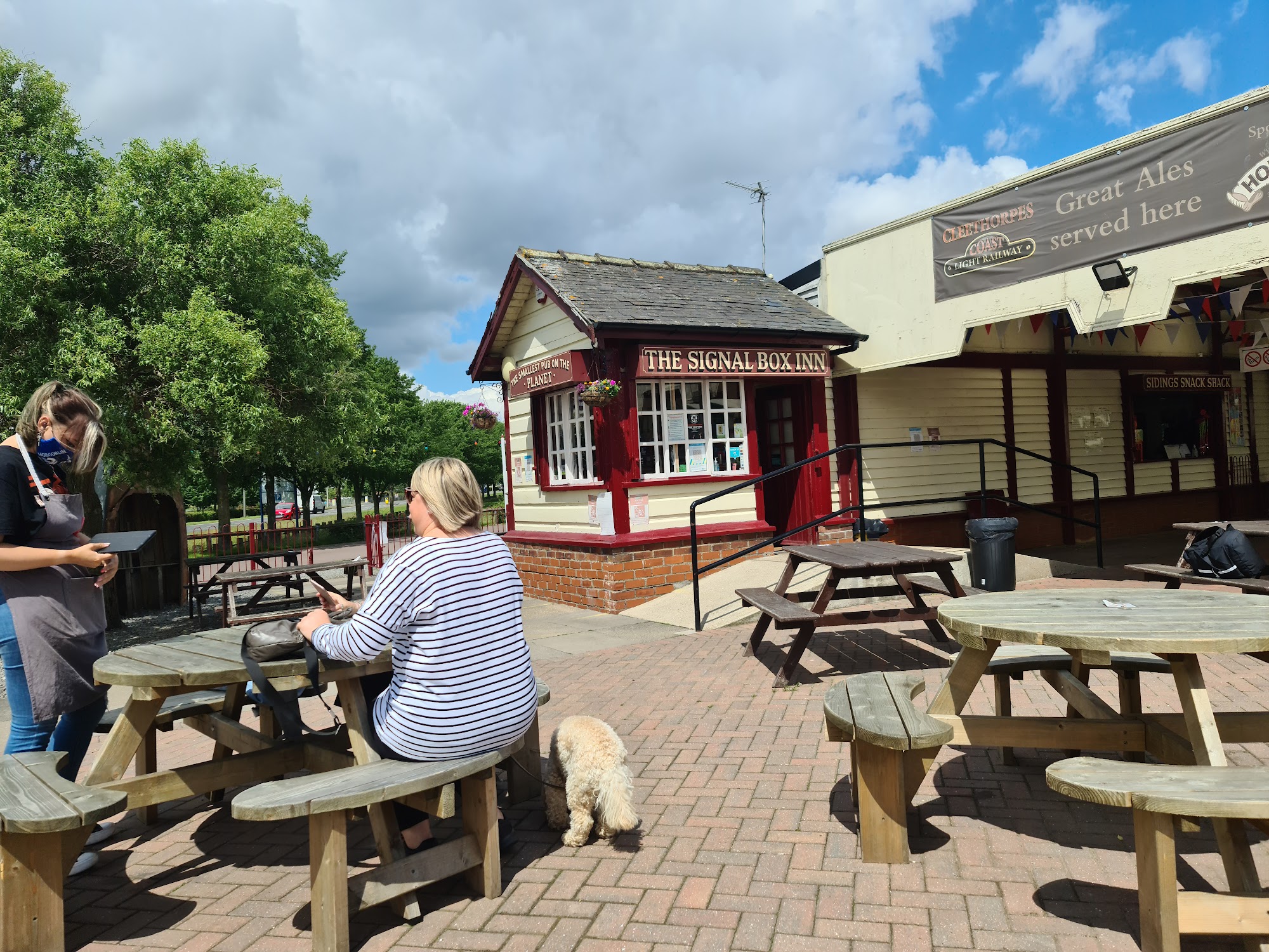 Signal Box Inn Lakeside Station, Kings Road, Cleethorpes