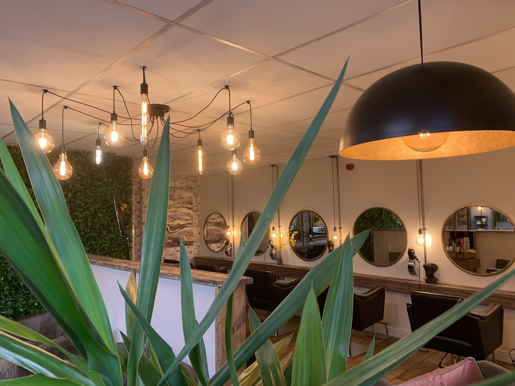 THE JUNXION - Salon and Barber Shop Lincoln