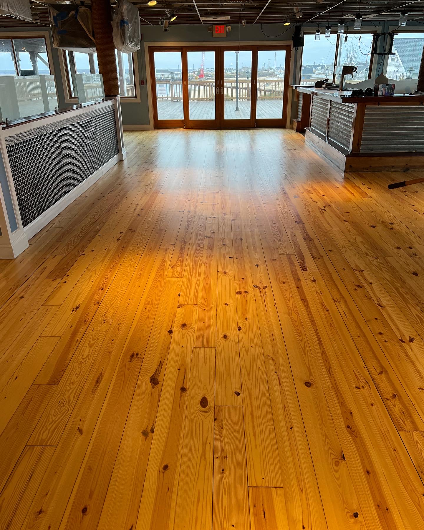 A & M Perfect Wood Floor