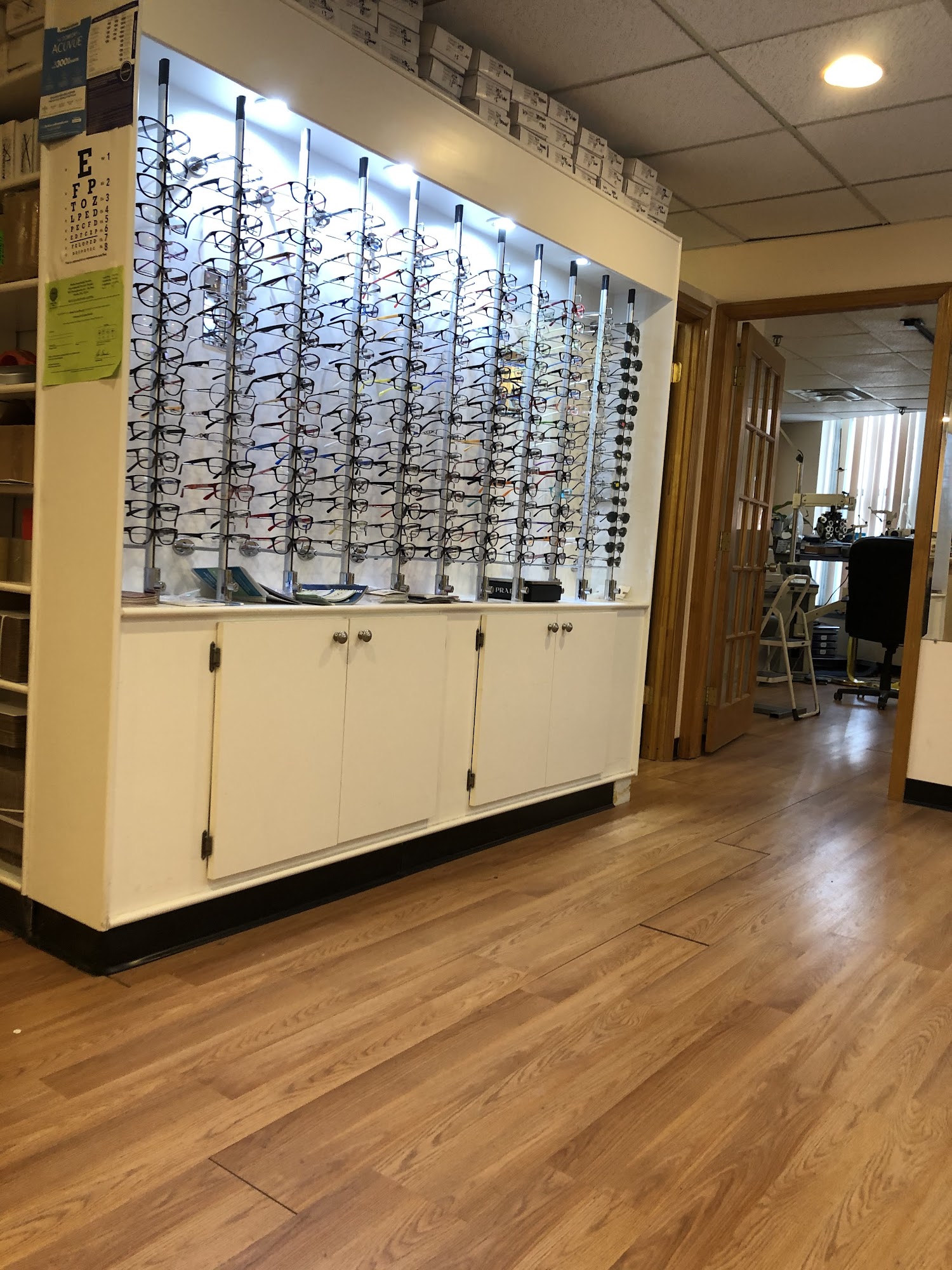 Malden EyeCare Clinic LLC - Boston