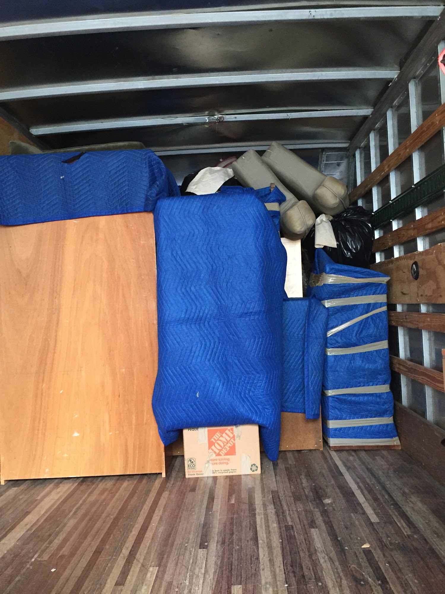 Seven Moving LLC