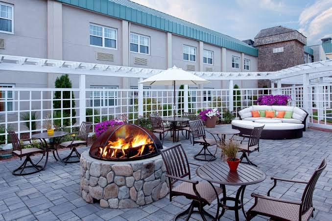 DoubleTree by Hilton Hotel Cape Cod - Hyannis