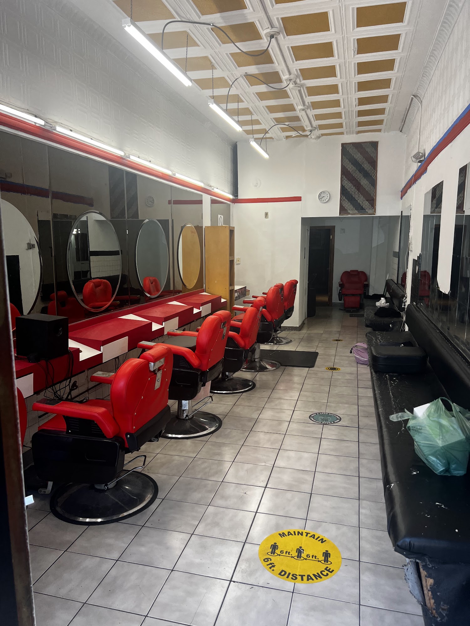 Engel’s barbershop